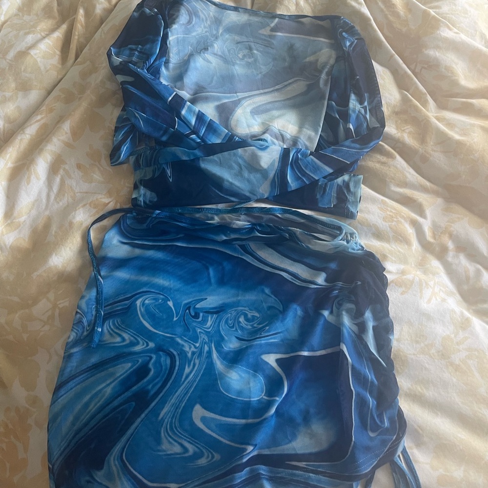 Swirl mesh matching set! 💙🤍
